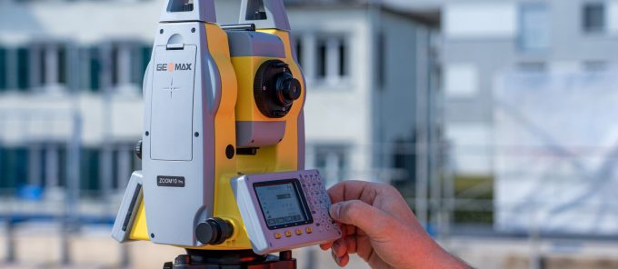mise en avant : GeoMax Zoom10 Pro : la station totale manuelle qui simplifie vos chantiers