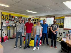 equipe-magasin-topocenter-parissud
